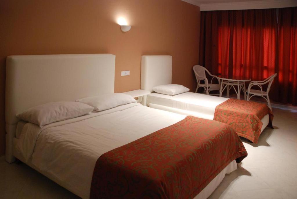 Hotel Azayla Asilah Luaran gambar